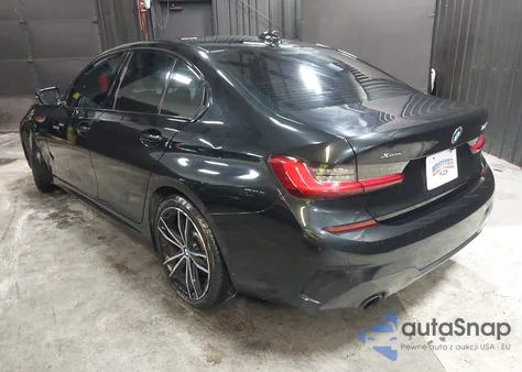 2021 BMW 330I xDrive z USA, uszkodzony, nr VIN 3MW5R7J06M8C22151